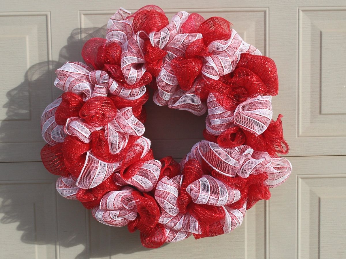 Candy Cane Ribbon Wreath Tutorial - Amaryllis Lane