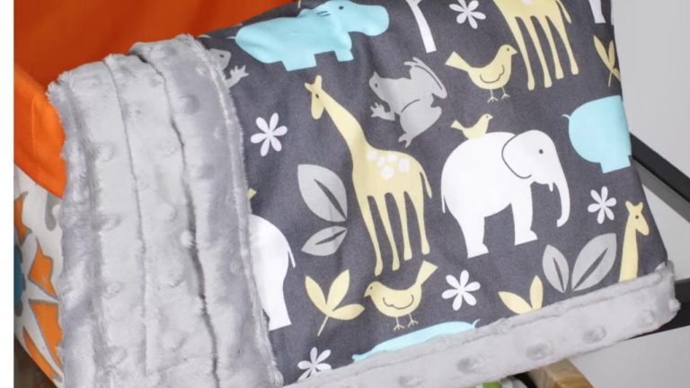 Easy Baby Blanket Tutorial Featured Image