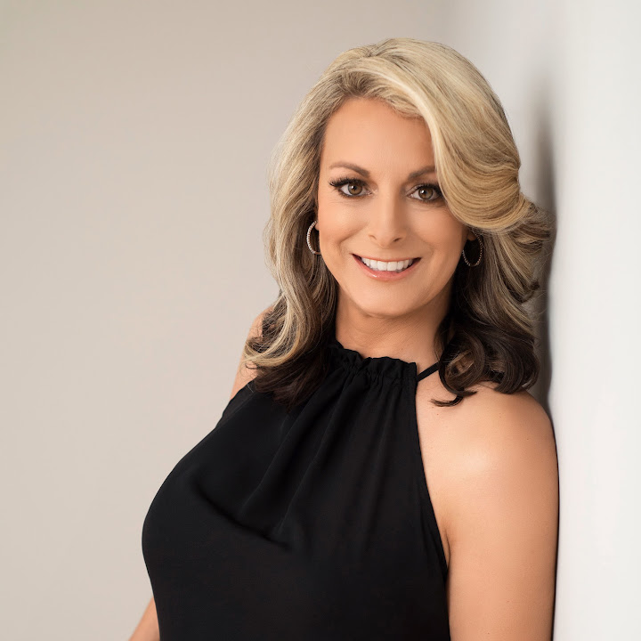 Lisa Powell, Seasonal Living Expert