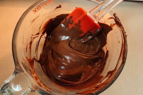 An image of melted chocolate in a bowl
